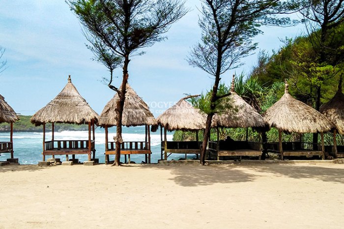 San sicily beach italy vito capo lo sea beautiful beaches sand europe white around tripsavvy