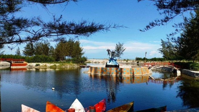 Pantai cemara kembar