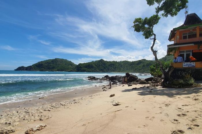 Wediombo pantai wisata keunggulan luar inilah