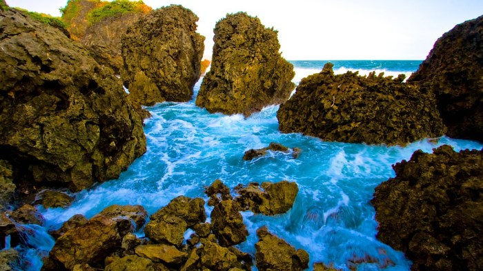 Pantai di jawa tengah