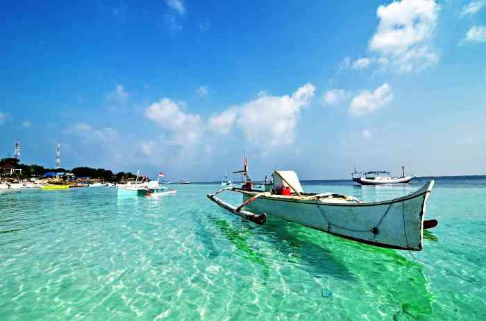 Pantai biru makassar