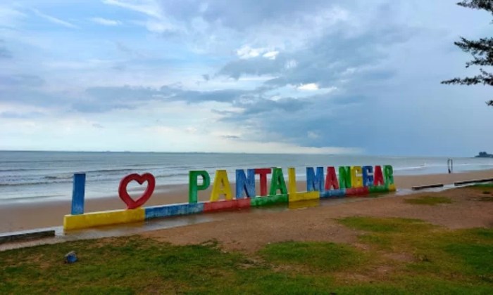 Pantai manggar