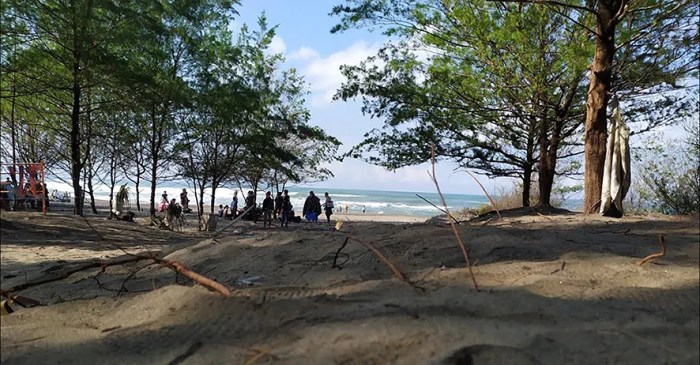 Pantai cemara cidaun