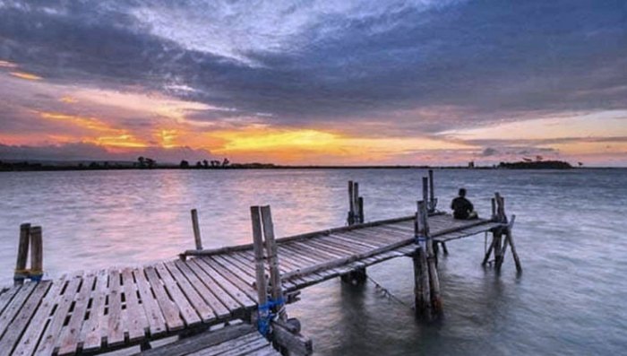 Semarang pantai tempat wisata alam asik menikmati senja paling membawa kesan romantis dakatour masuk tiket