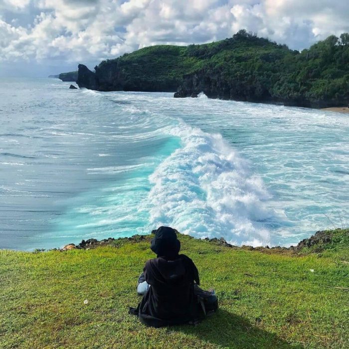 Pantai midodaren jogja