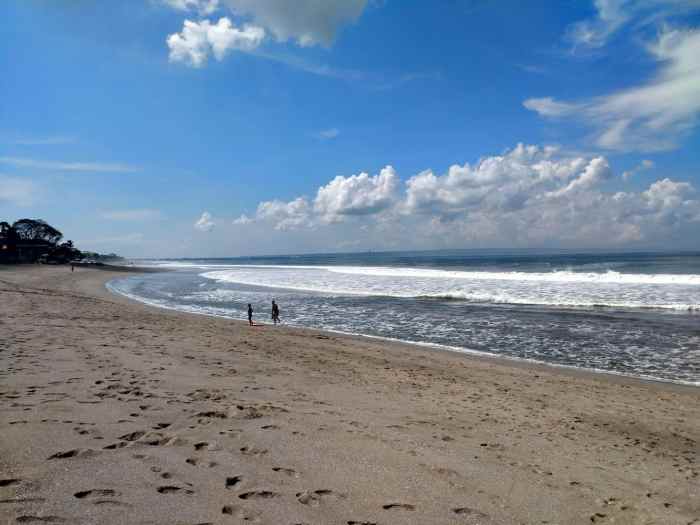 Pantai batu belig