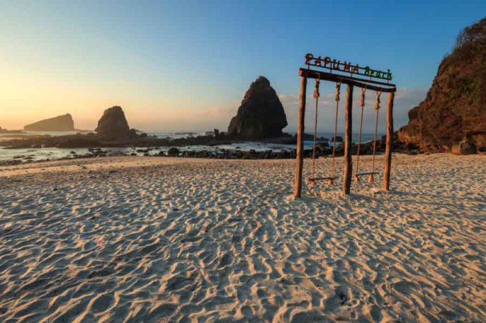 Pantai papuma jember jawa wisata timur terindah lokasi pulau eksotis kabupaten memikat pemandangan indah barat dikunjungi tempat maskot liburan tiket