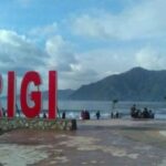 Pantai pasir putih trenggalek