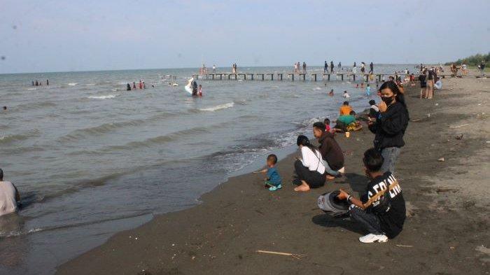 Pantai tiris indramayu