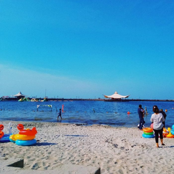 Pantai di jakarta