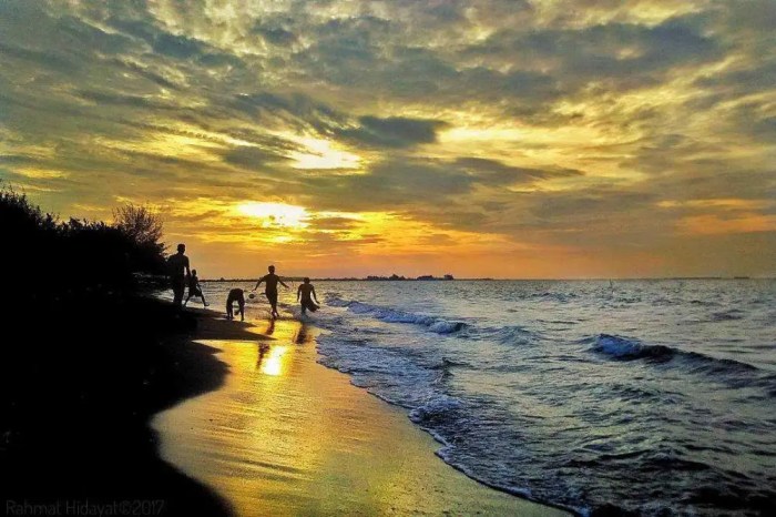 Kendal pantai hits terbaru