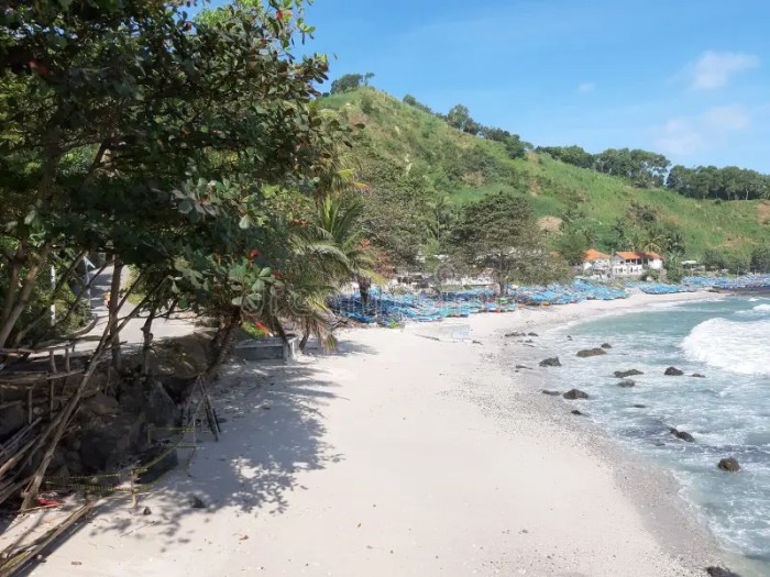 Pantai menganti kebumen jawa tengah terindah pemandangan desa gaya penginapan surga pulau