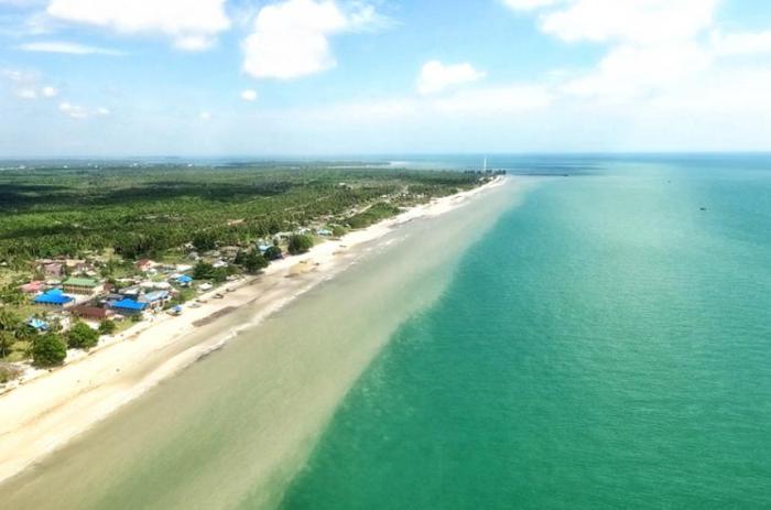 Pulau rupat pantai lapin wisata medang obyek indah memiliki tanjung exotic