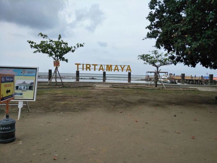 Pantai tirtamaya