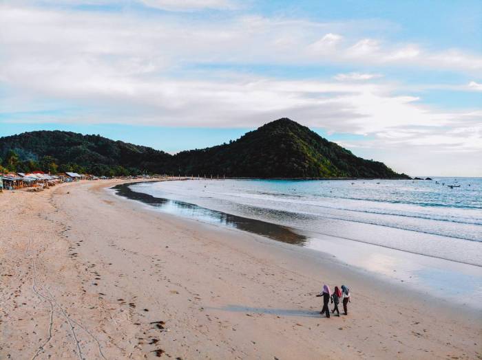 Pantai selong belanak